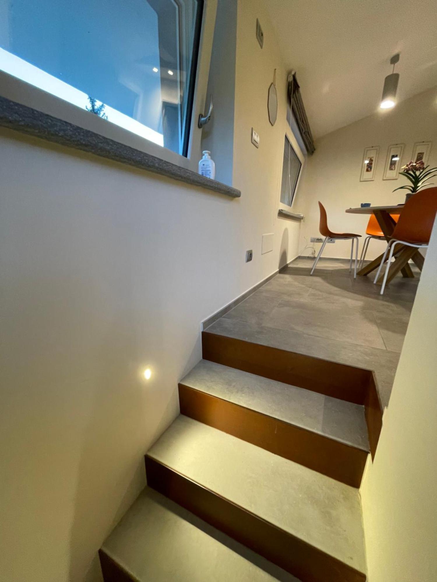 La Casina Di Oscar Ad Ao V Combe Vda Quart 0014 E 00I6 Apartment Bagian luar foto